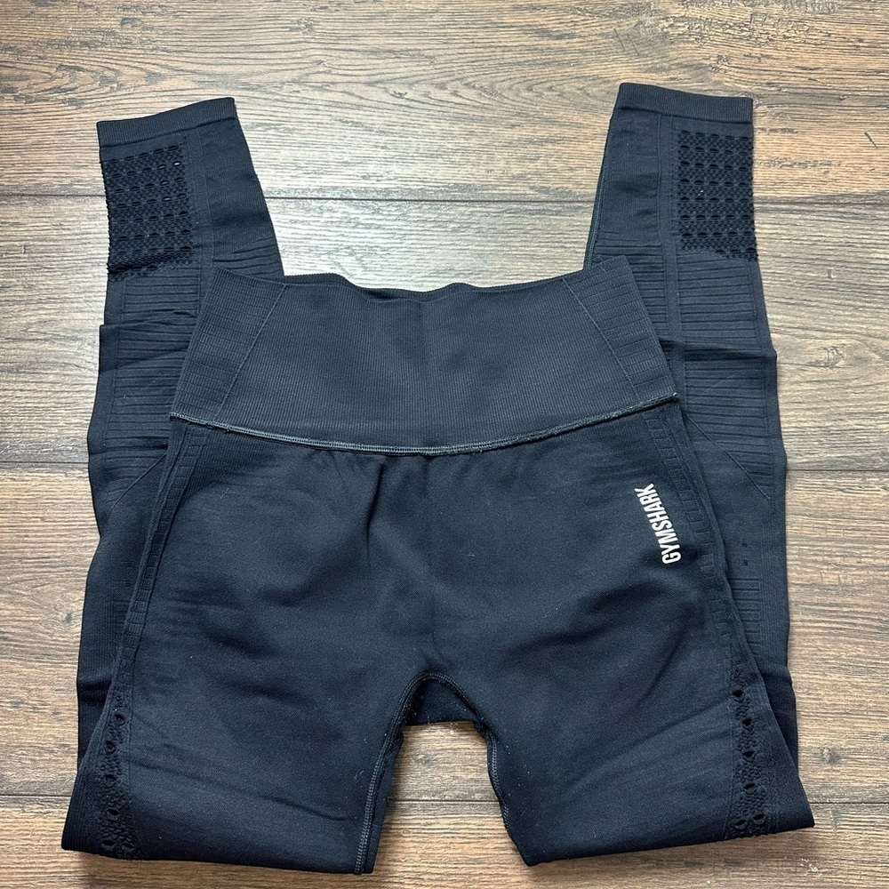 Gymshark Black Leggings - Picture 1 of 2
